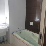熊本県人吉市、ホテル・旅館在来浴室、清掃・塗装・パネル・シート・電気・設備・浴室カバー工法フルリフォーム