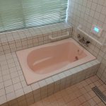 熊本県熊本市西区谷尾崎町、戸建て住宅、在来浴室、FRA浴槽のブリスター(膨れ)修理及び塗装